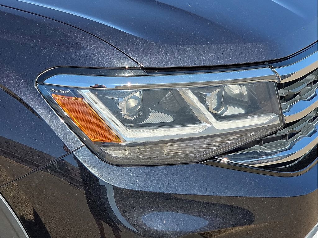 Used 2021 Volkswagen Atlas Cross Sport SE image 10