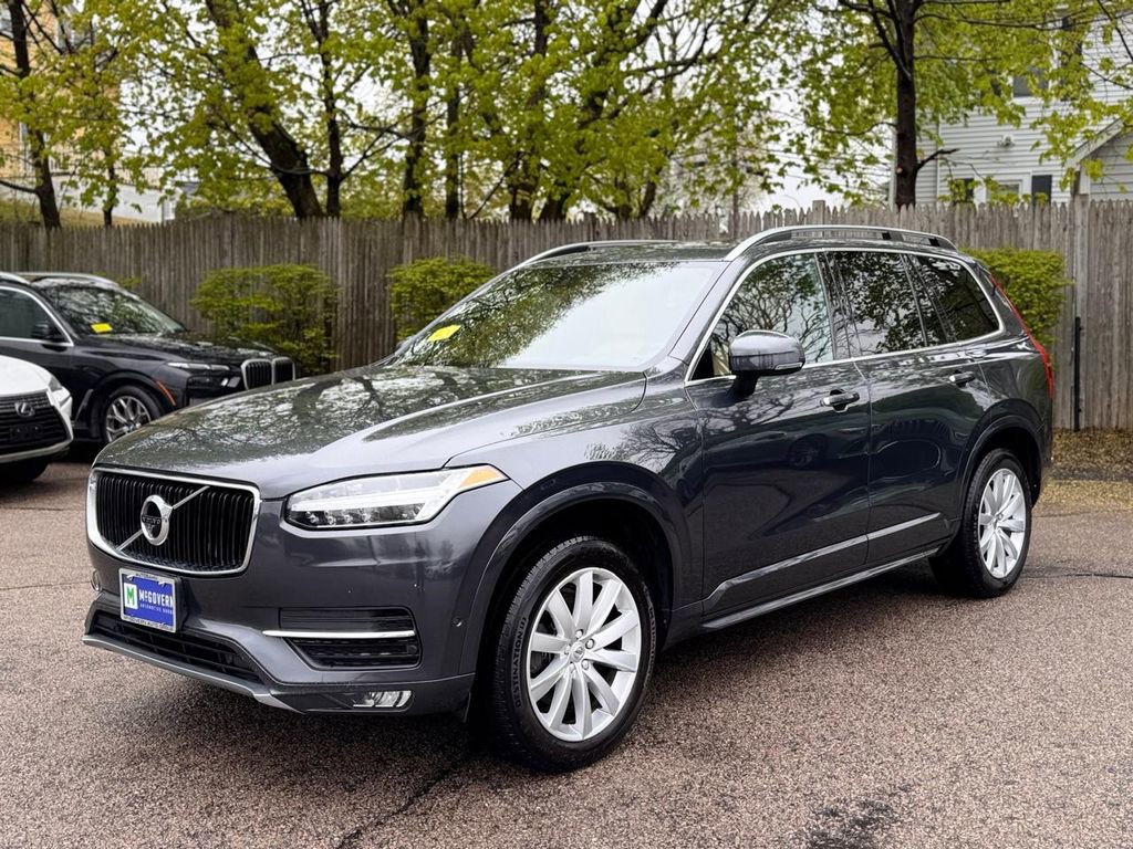 Used 2017 Volvo XC90 T6 Momentum w/ Vision Package AWD/4WD image 2