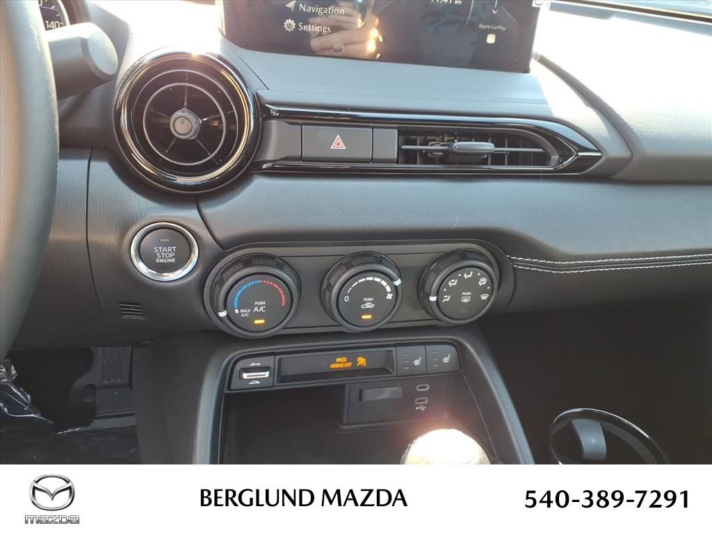 New 2025 MAZDA MX-5 Miata RF Club image 18