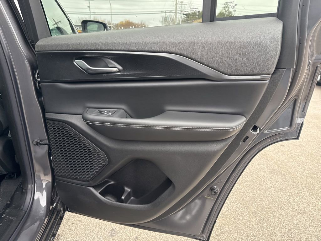 New 2026 Jeep Grand Cherokee Laredo image 27