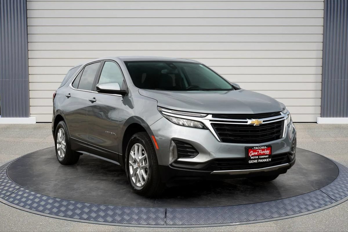 Used 2024 Chevrolet Equinox LT AWD/4WD image 1