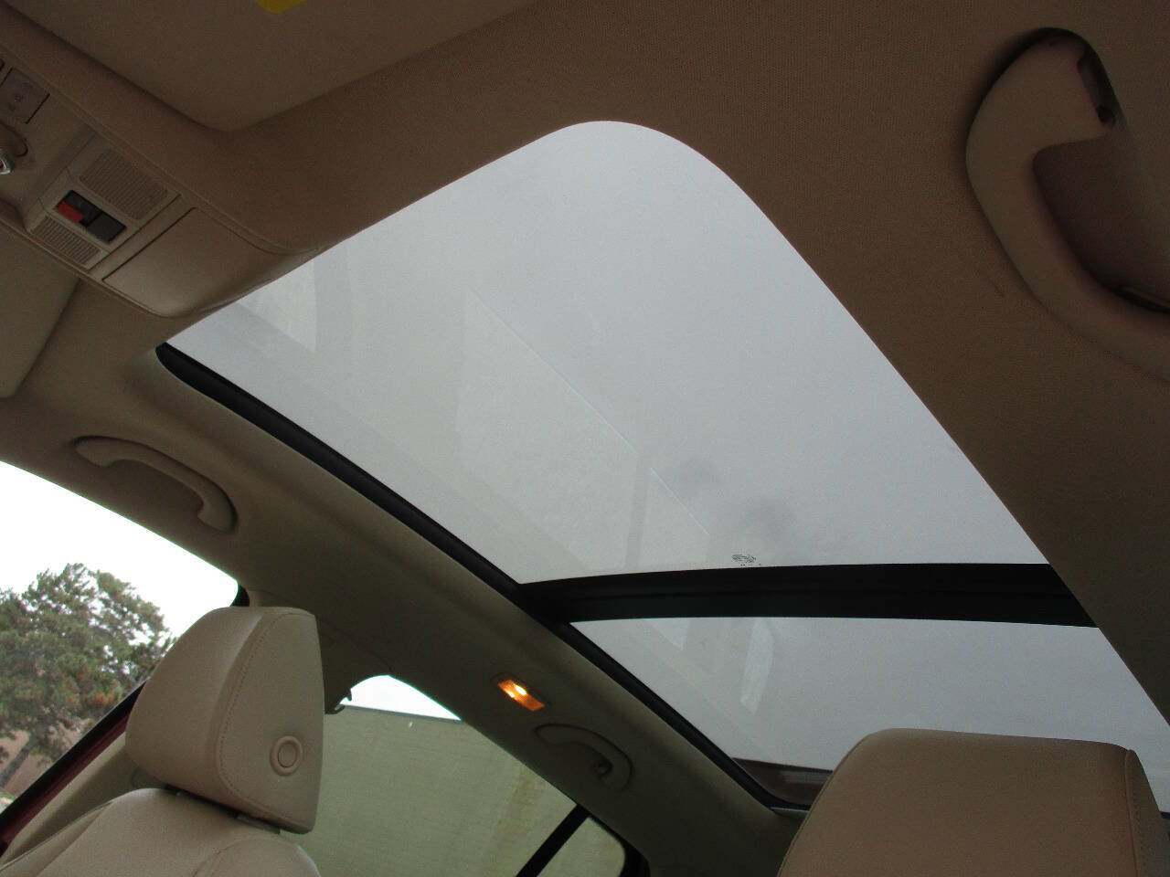 Used 2016 Volkswagen Tiguan SE image 78