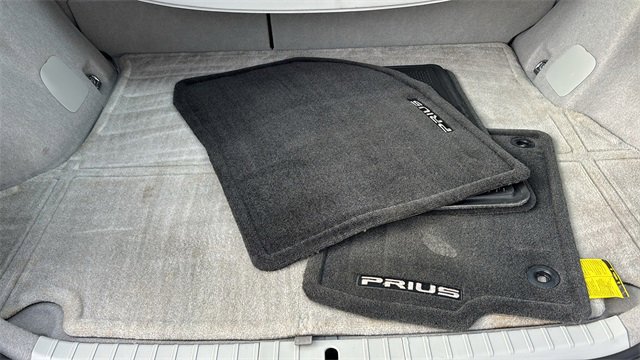 Used 2014 Toyota Prius Three image 28