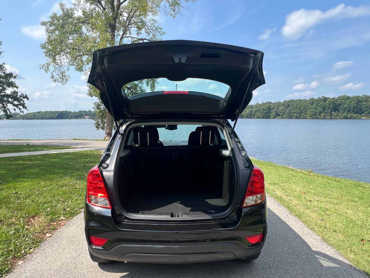 Used 2020 Chevrolet Trax LS FWD image 6