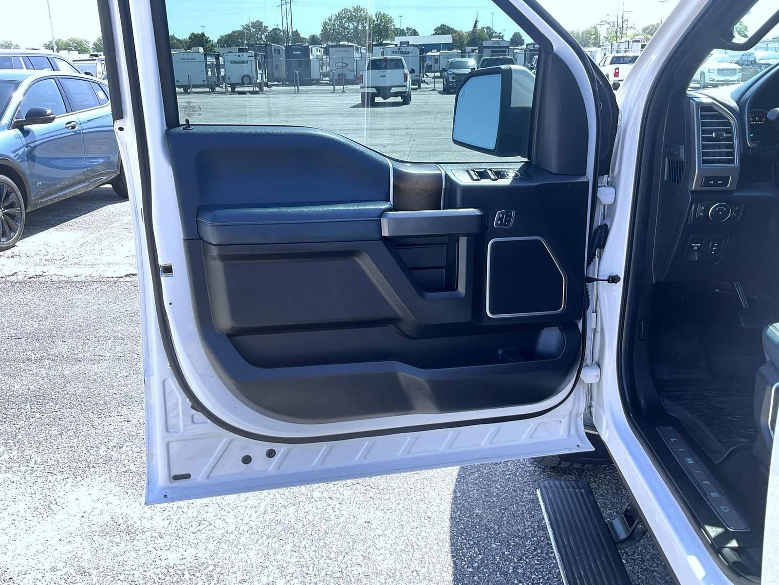 Used 2018 Ford F150 Limited w/ Trailer Tow Package AWD/4WD image 9