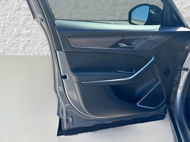 Used 2021 Jaguar F-PACE S image 21