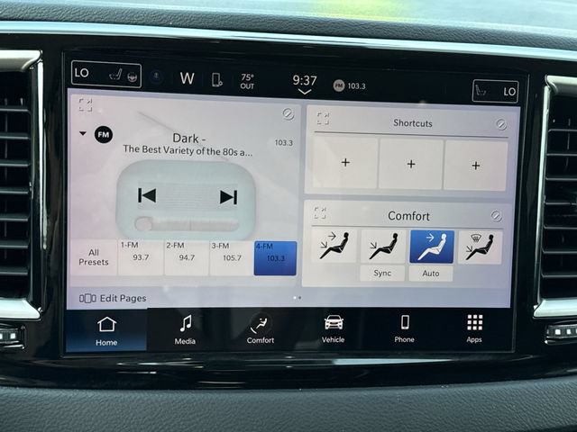 Used 2023 Chrysler Pacifica Touring-L FWD image 13