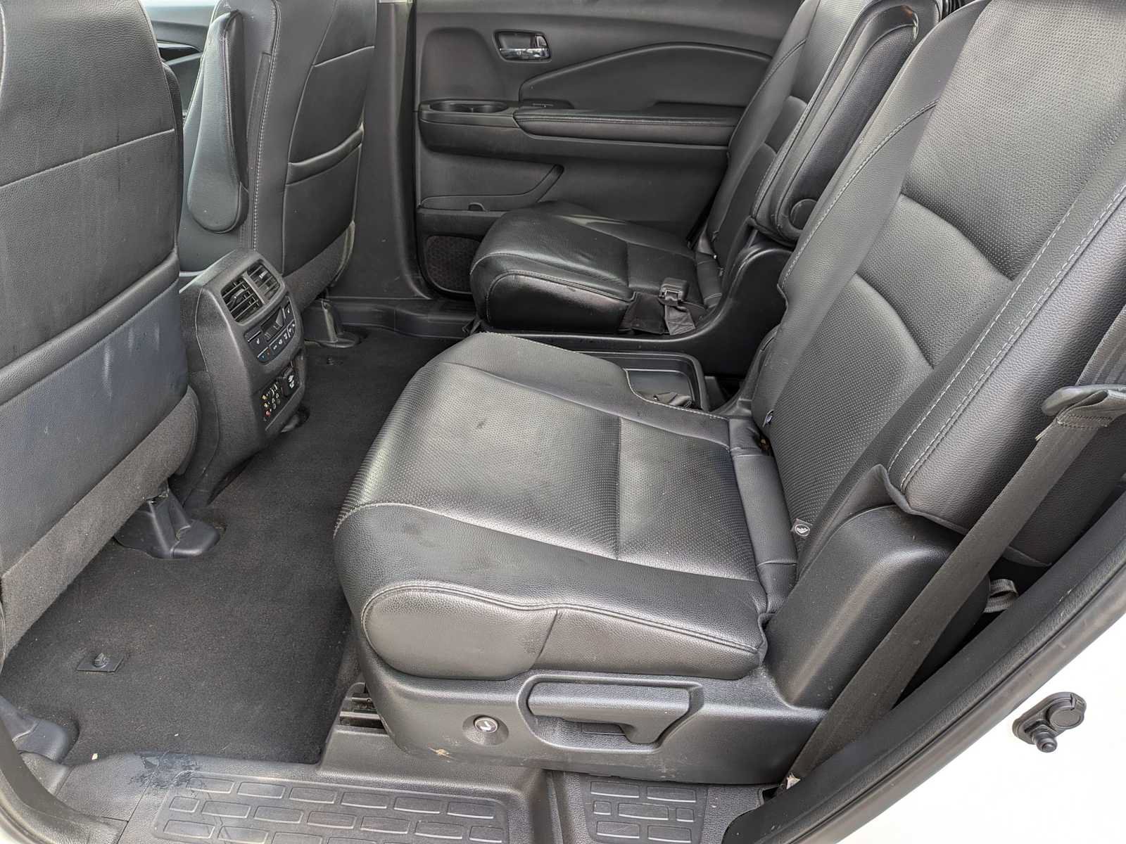 Used 2017 Honda Pilot Elite image 19
