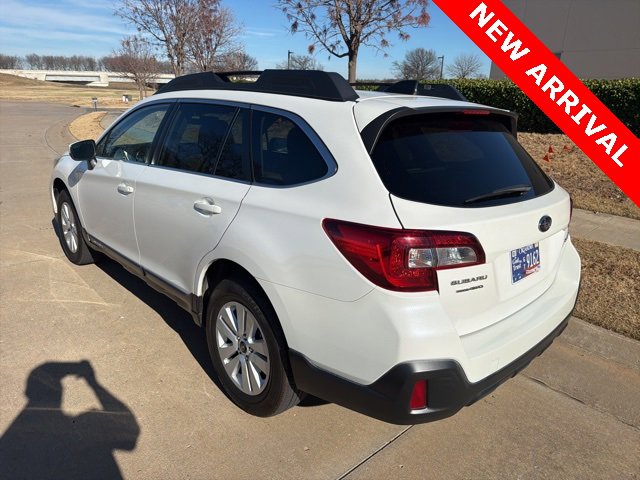 Used 2019 Subaru Outback 2.5i Premium image 7