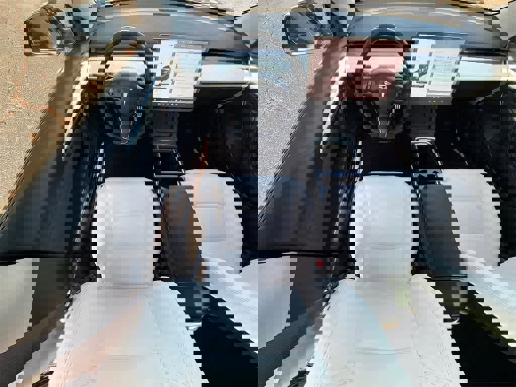 Used 2022 Tesla Model 3 Performance image 20