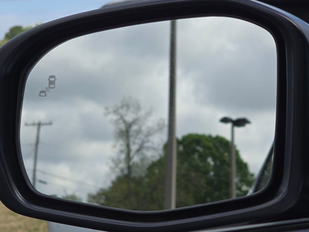 Used 2025 Honda CR-V EX-L image 24