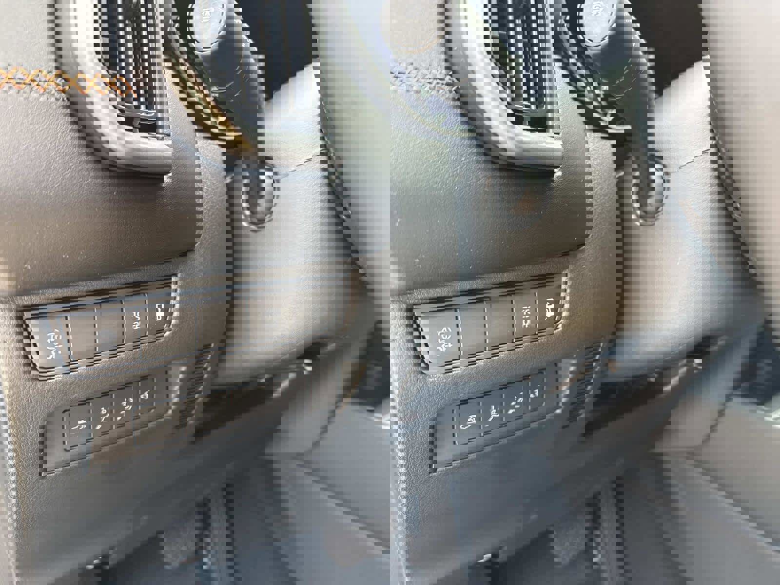 Certified 2025 MAZDA CX-50 AWD 2.5 Hybrid w/ Weather Package image 30