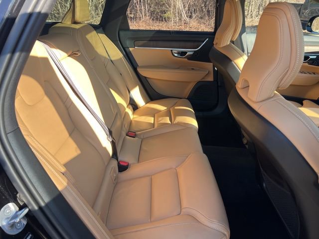 Certified 2025 Volvo V90 B6 Cross Country Ultra AWD/4WD image 19