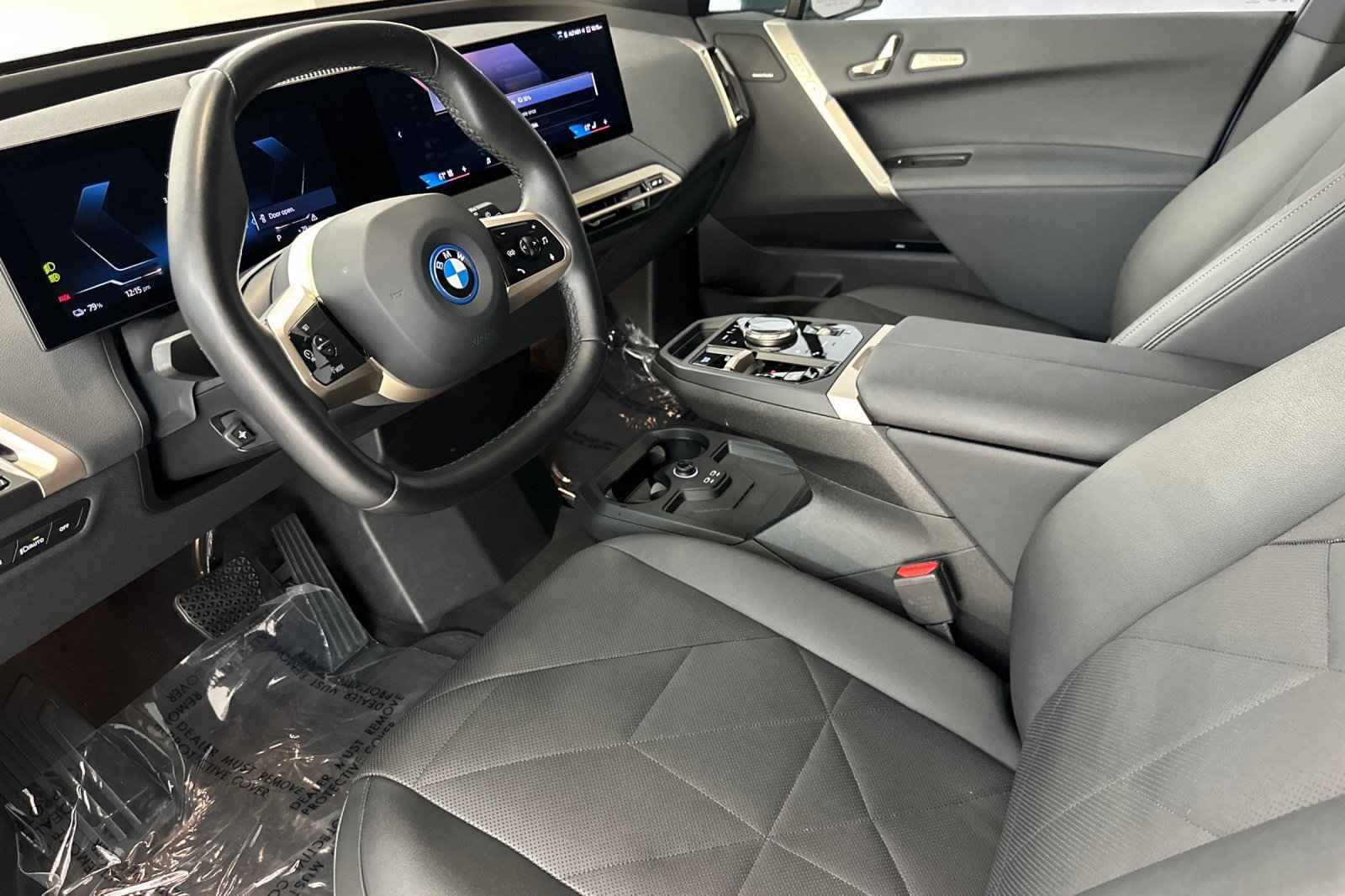 Certified 2024 BMW iX xDrive50 w/ Sport Package AWD/4WD image 4