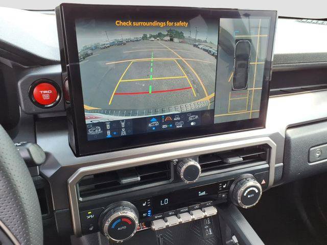 Certified 2026 Toyota 4Runner TRD Off-Road Premium AWD/4WD image 13