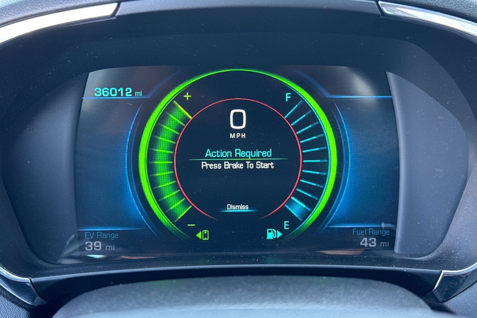 Used 2017 Chevrolet Volt Premier w/ Driver Confidence II Package image 40