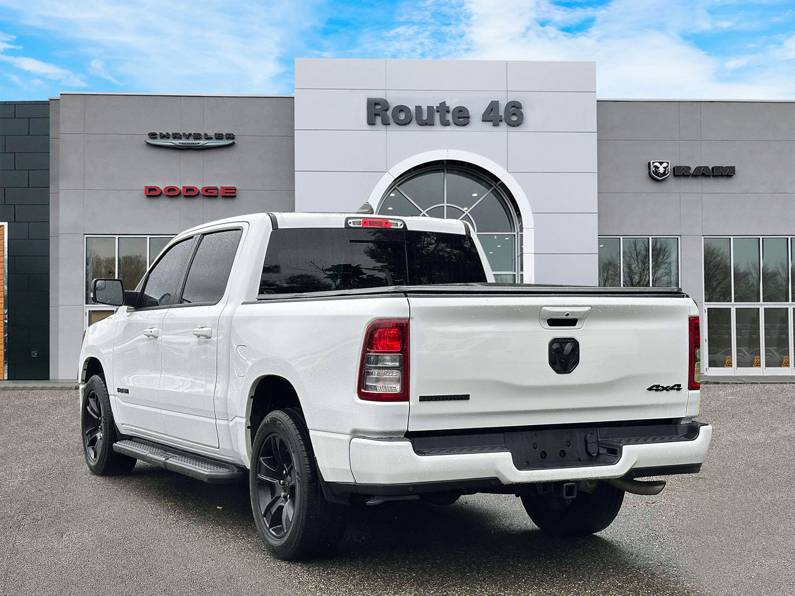 Used 2022 RAM 1500 Big Horn AWD/4WD image 4
