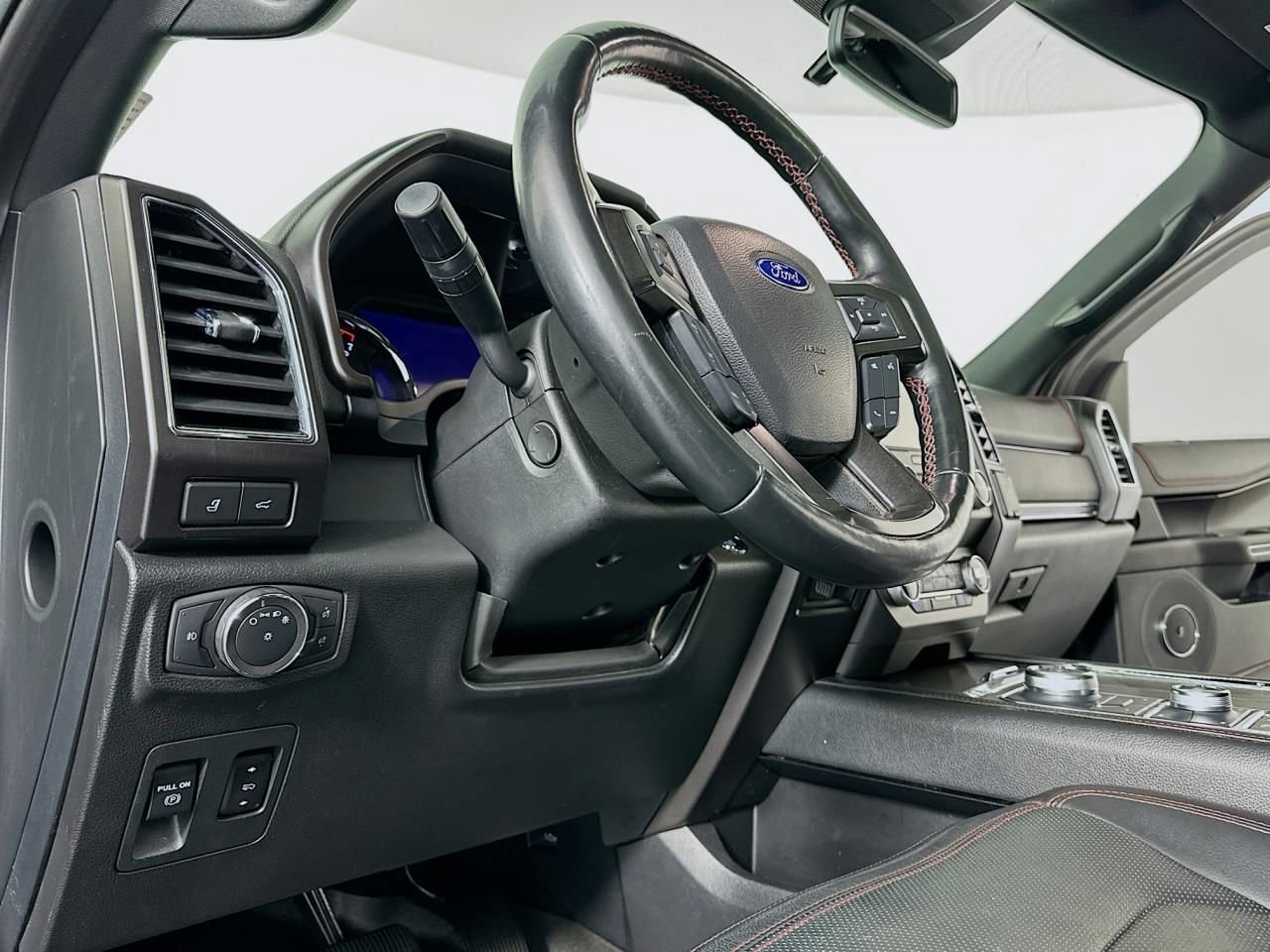 Used 2020 Ford Expedition Limited w/ Equipment Group 303A image 10