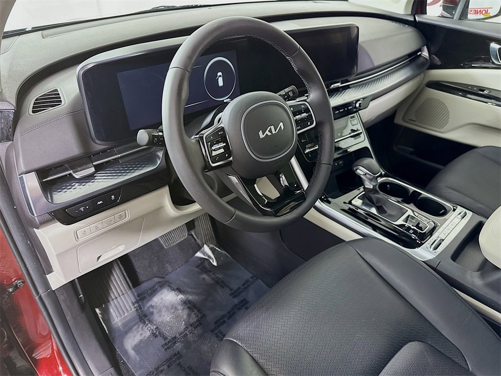 Used 2024 Kia Carnival SX Prestige image 20