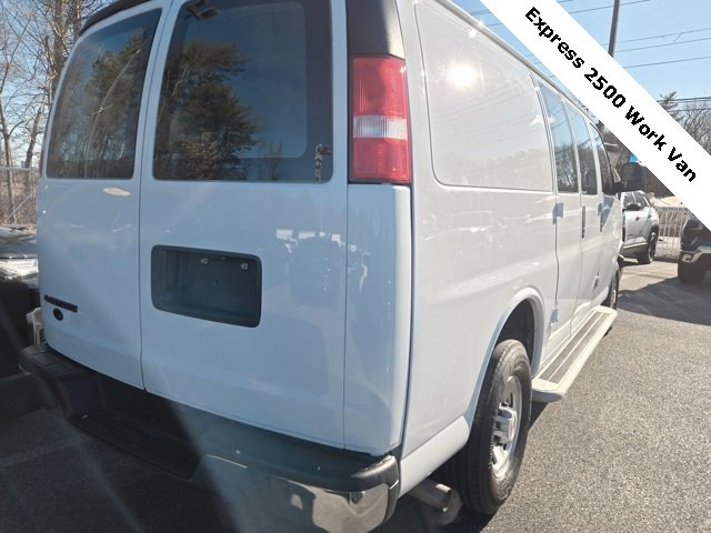 Used 2024 Chevrolet Express 2500 w/ Driver Convenience Package image 17