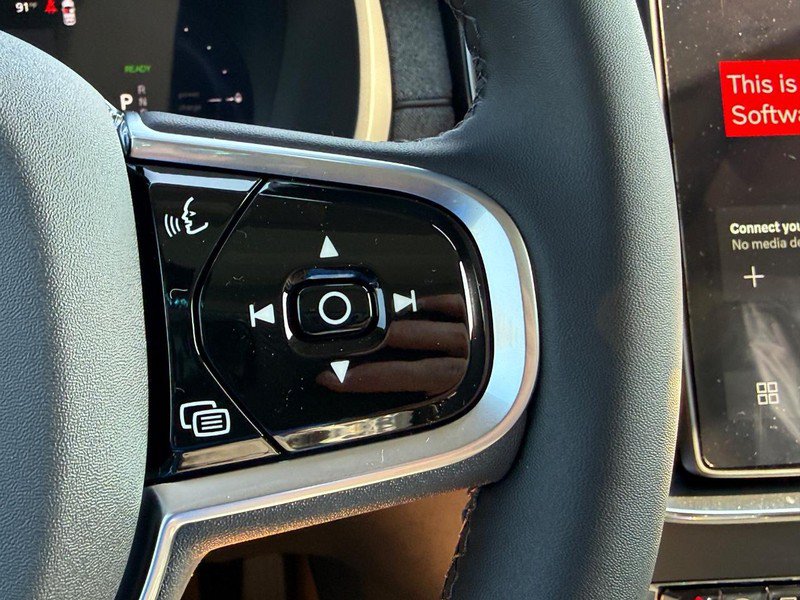 New 2026 Volvo XC90 T8 Plus w/ Protection Package Premier AWD/4WD image 15