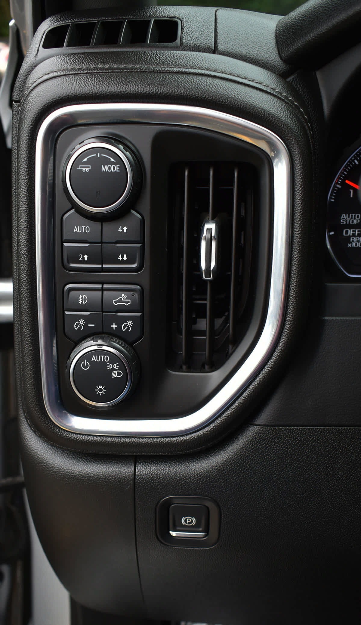 Used 2021 Chevrolet Silverado 1500 RST w/ Z71 Off-Road Package AWD/4WD image 19