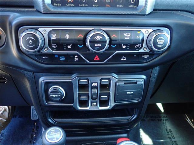 Used 2022 Jeep Wrangler Unlimited Sahara w/ Cold Weather Group image 17