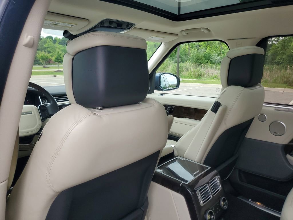 Used 2019 Land Rover Range Rover Long Wheelbase Supercharged AWD/4WD image 27