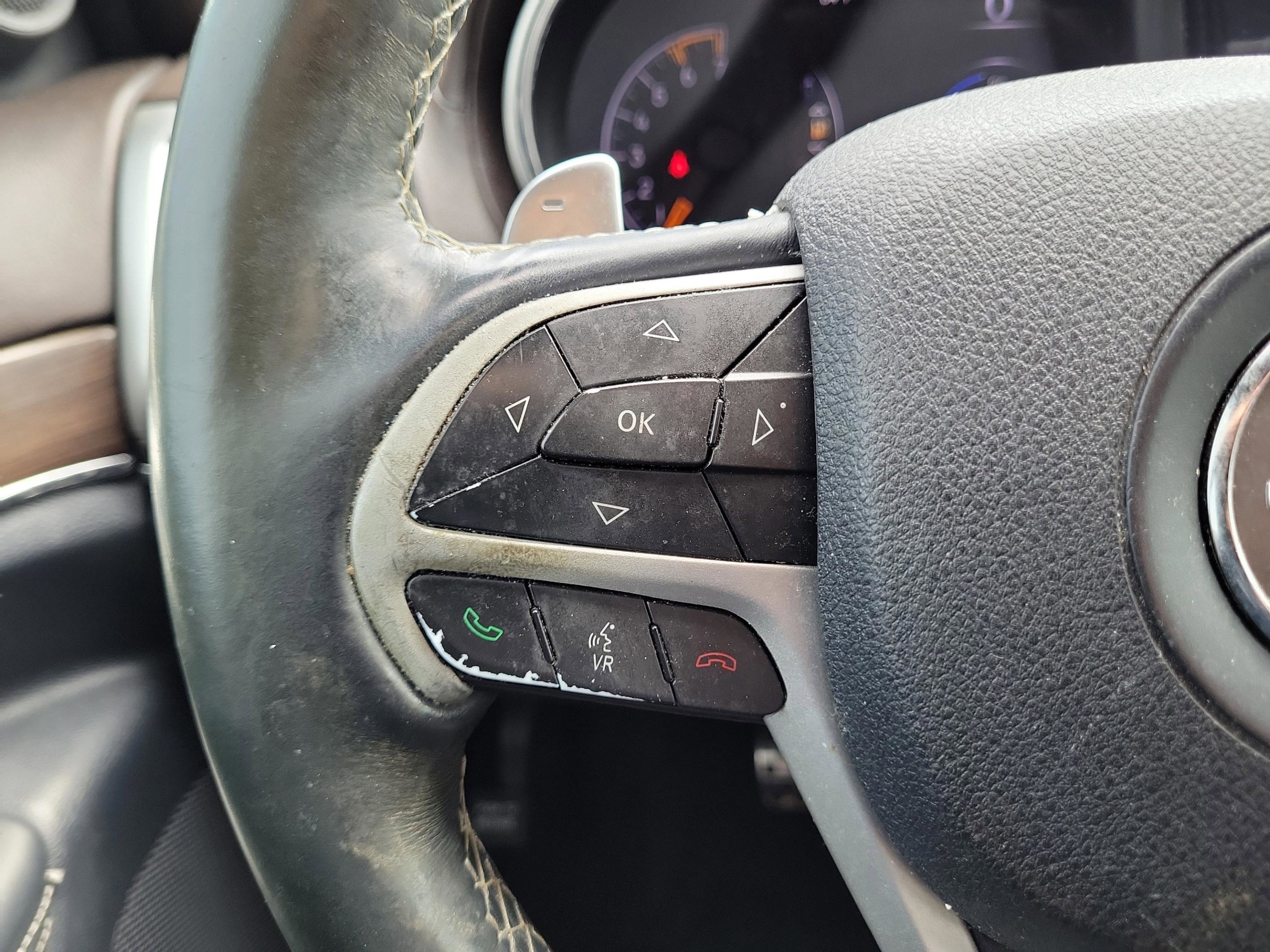 Used 2014 Jeep Grand Cherokee Overland w/ Advanced Technology Group RWD image 29