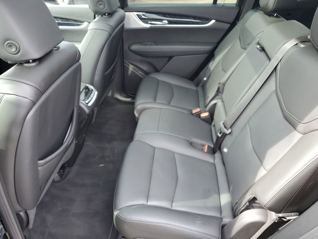 Used 2023 Cadillac XT6 Premium Luxury image 26