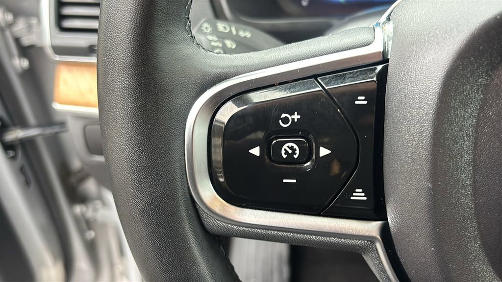 Certified 2023 Volvo XC90 B6 Core w/ Climate Package AWD/4WD image 18