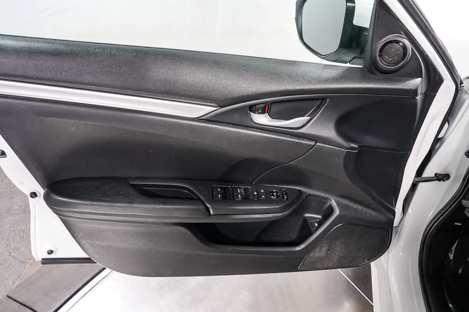 Used 2020 Honda Civic Sport image 21