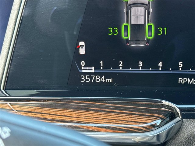 Certified 2023 Cadillac Escalade ESV Premium Luxury image 33