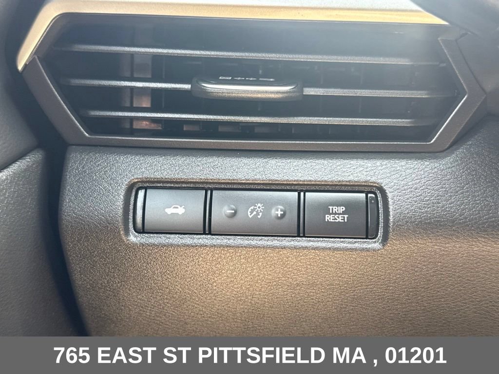 Used 2023 Nissan Altima 2.5 SR AWD/4WD image 25