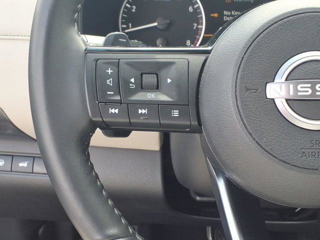 Used 2025 Nissan Pathfinder SL AWD/4WD image 18
