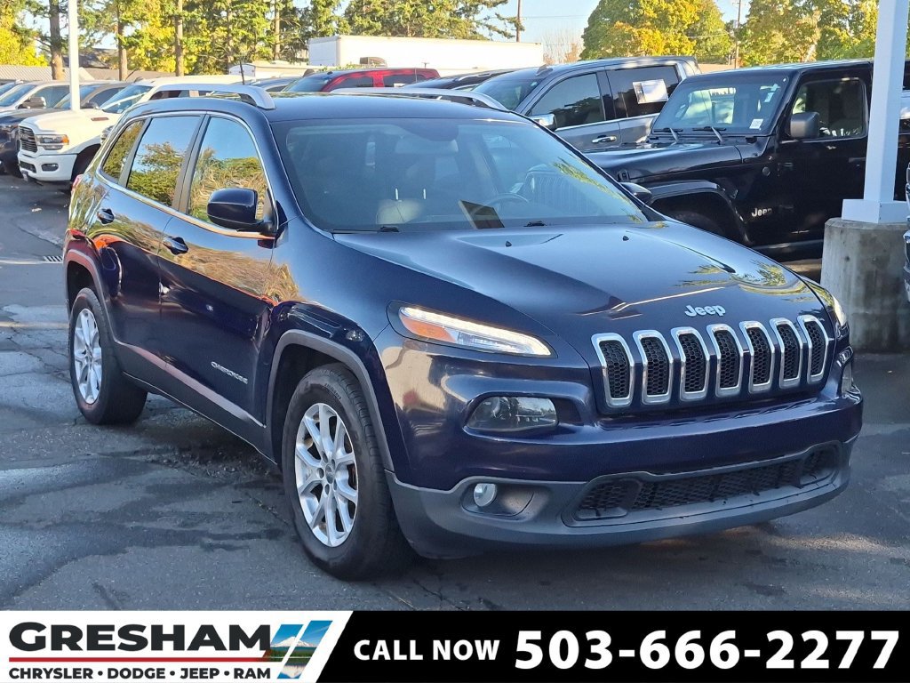 Used 2016 Jeep Cherokee Latitude FWD image 1
