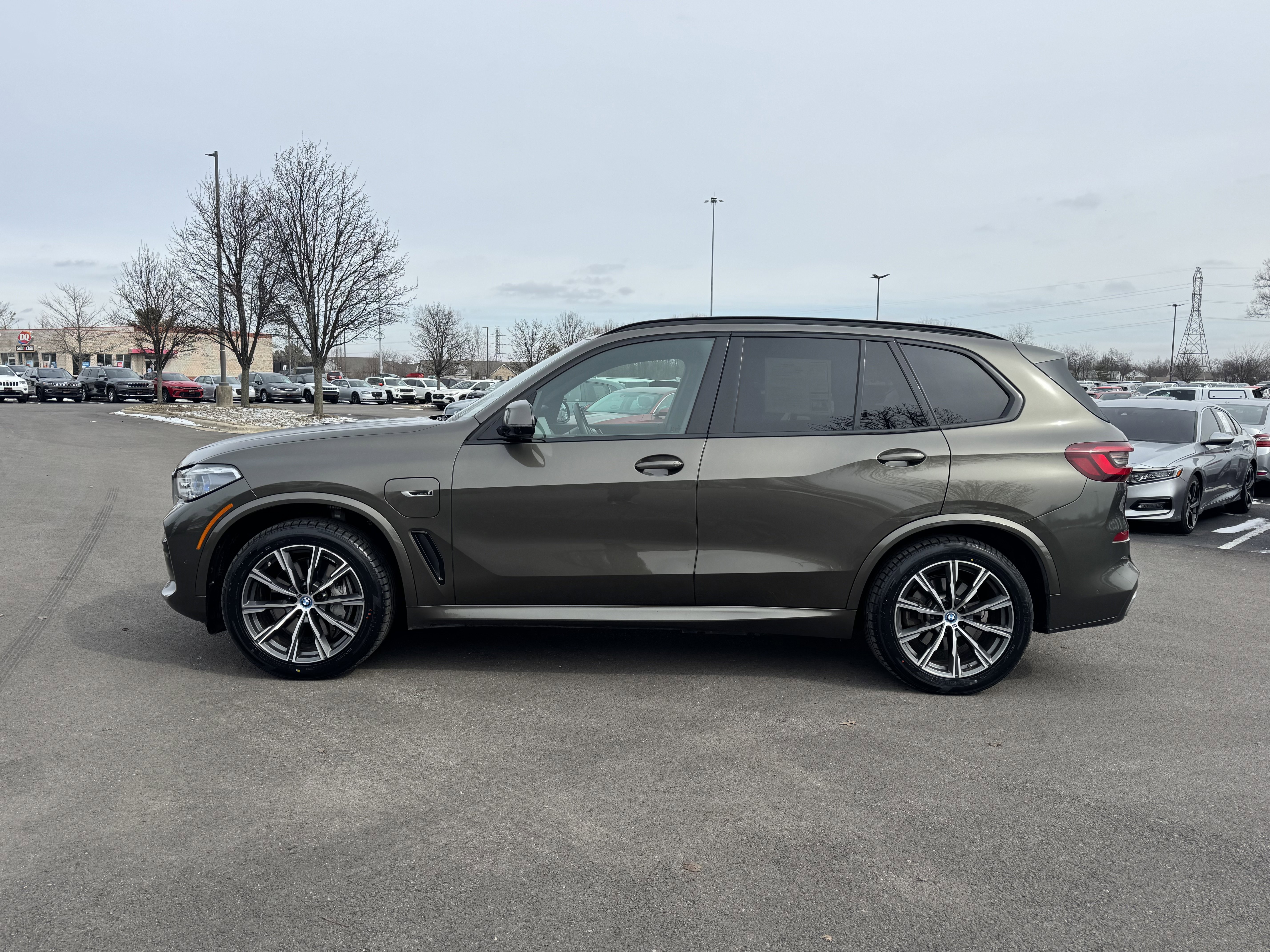 Used 2023 BMW X5 xDrive45e w/ Executive Package image 16