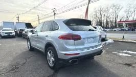 Used 2016 Porsche Cayenne AWD/4WD image 7