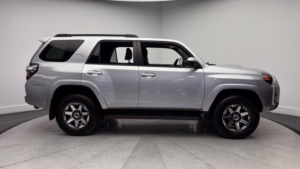 Used 2019 Toyota 4Runner TRD Off-Road AWD/4WD image 38