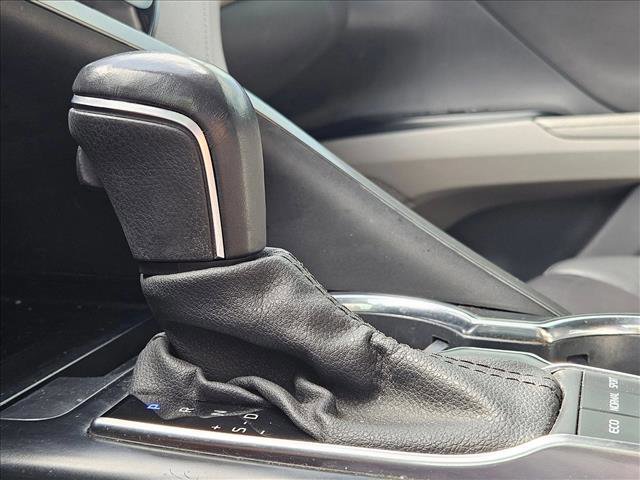 Used 2020 Toyota Camry XLE FWD image 9