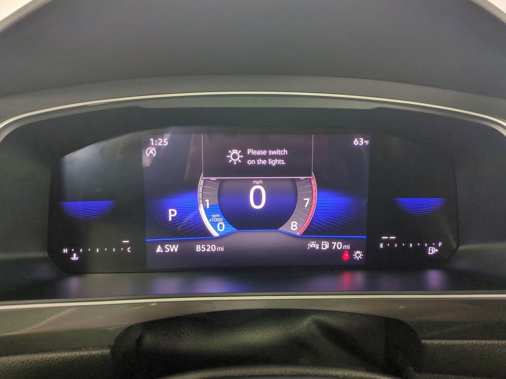 Used 2024 Volkswagen Tiguan SE R-Line image 34