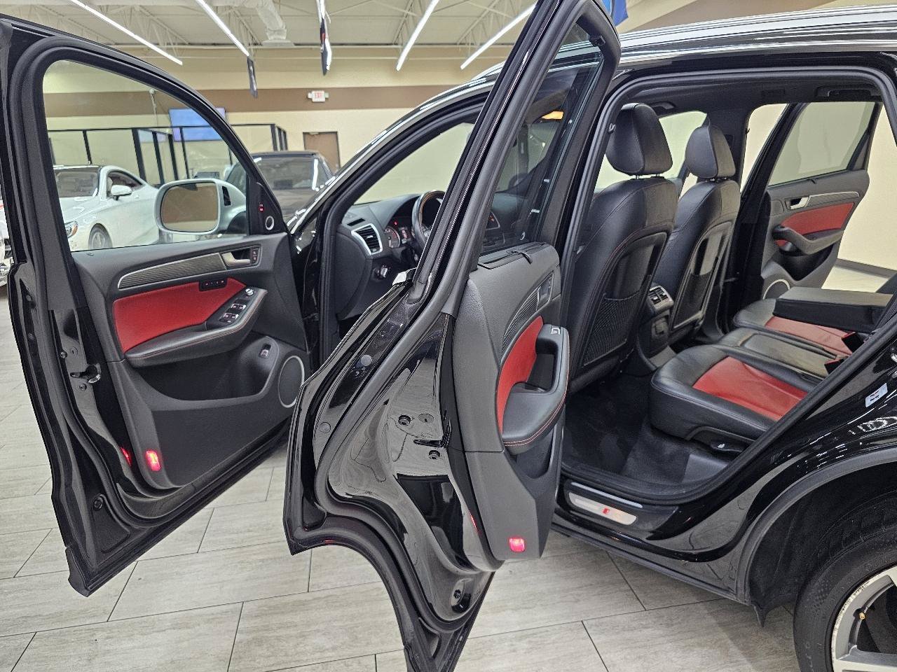 Used 2014 Audi SQ5 Prestige w/ Prestige Package AWD/4WD image 15