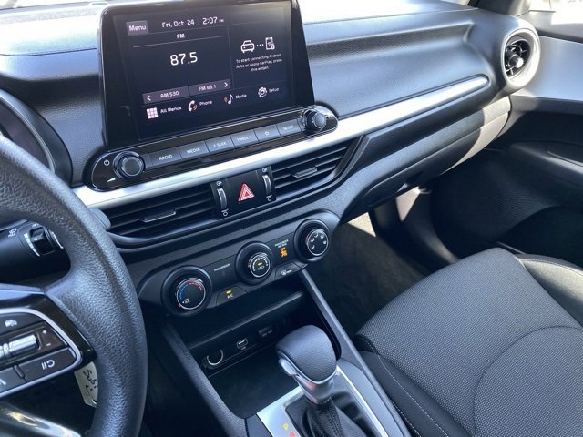 Used 2022 Kia Forte Sedan image 16