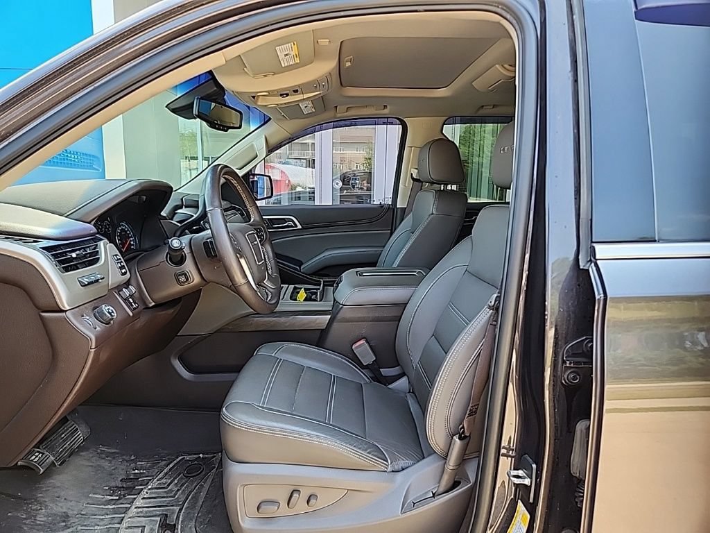 Certified 2018 GMC Yukon Denali w/ Open Road Package RWD image 12