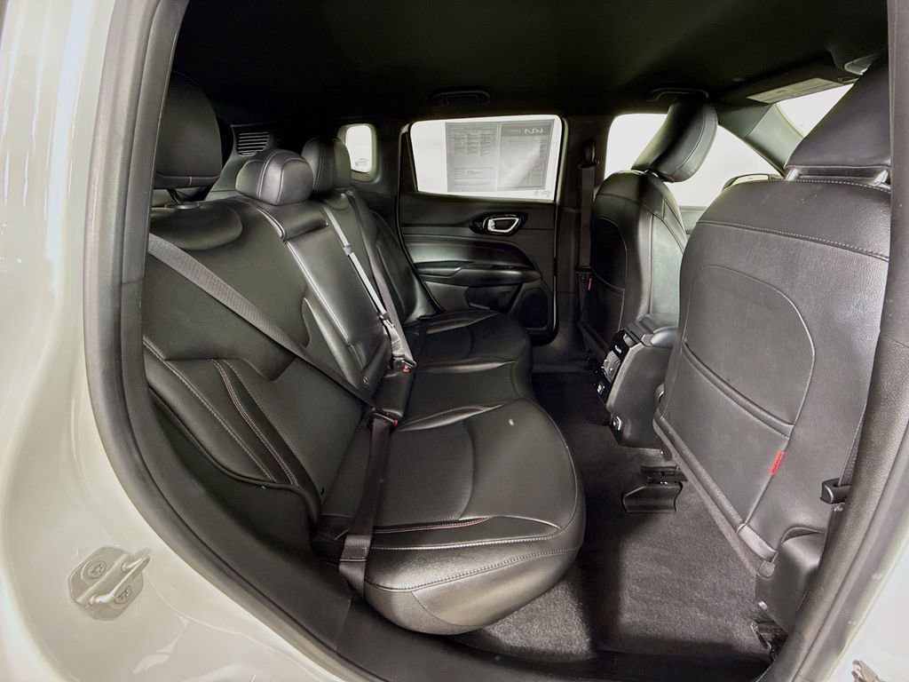 Used 2024 Jeep Compass Trailhawk AWD/4WD image 32