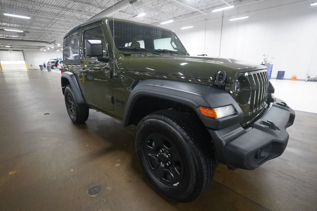 Used 2021 Jeep Wrangler Sport AWD/4WD image 34