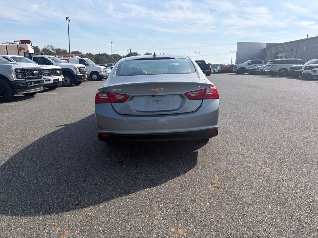 Used 2023 Chevrolet Malibu LT FWD image 9
