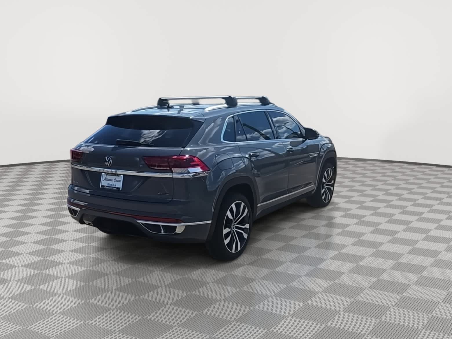 Used 2023 Volkswagen Atlas Cross Sport SEL Premium R-Line AWD/4WD image 8