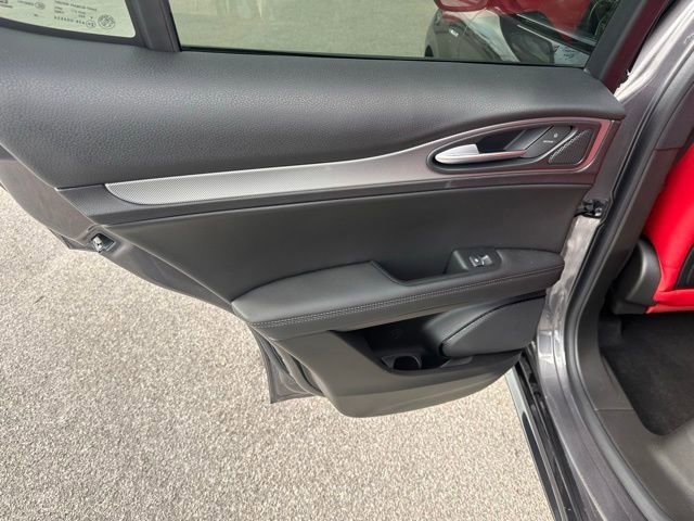 New 2025 Alfa Romeo Stelvio Sprint w/ Veloce Package AWD/4WD image 7