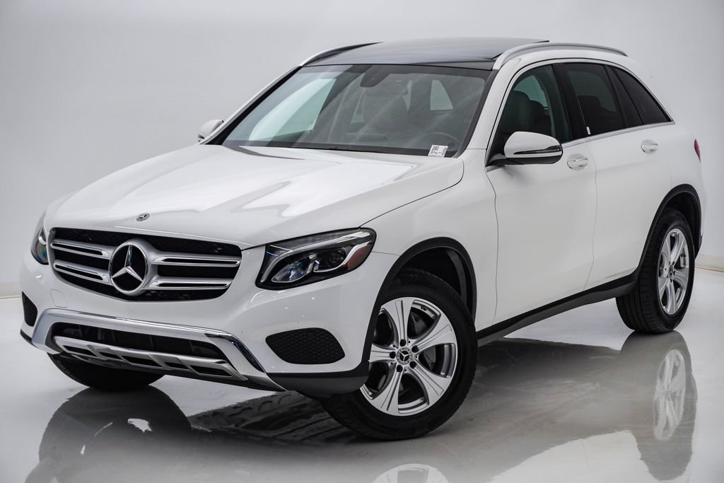 Used 2018 Mercedes-Benz GLC 300 4MATIC image 3